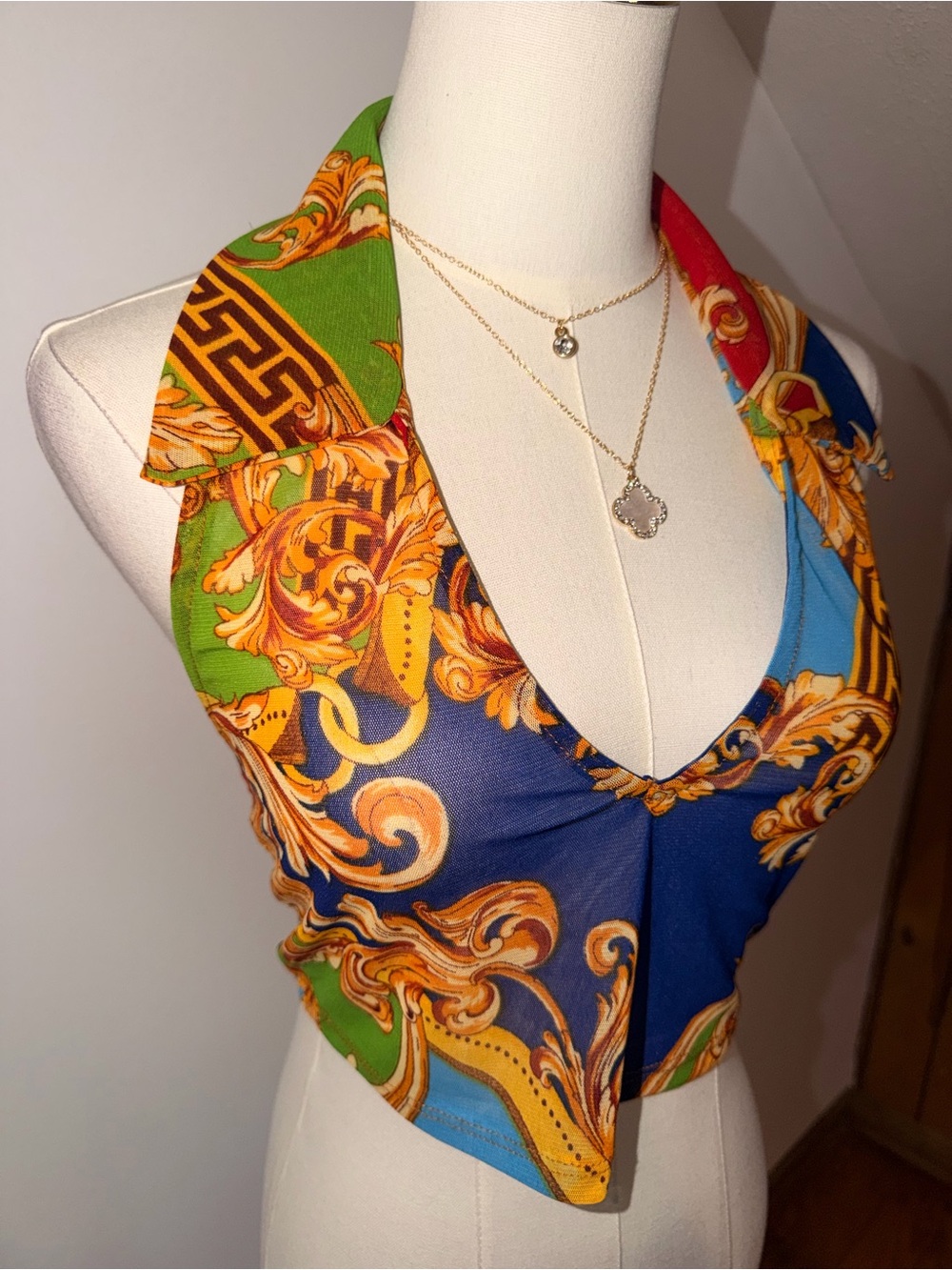 Multicolor Halter Top - Picture 3 of 4